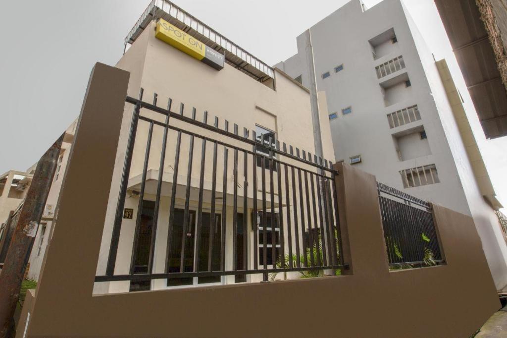 Reddoorz Syariah Near Transmart Mall Palembang Exteriör bild