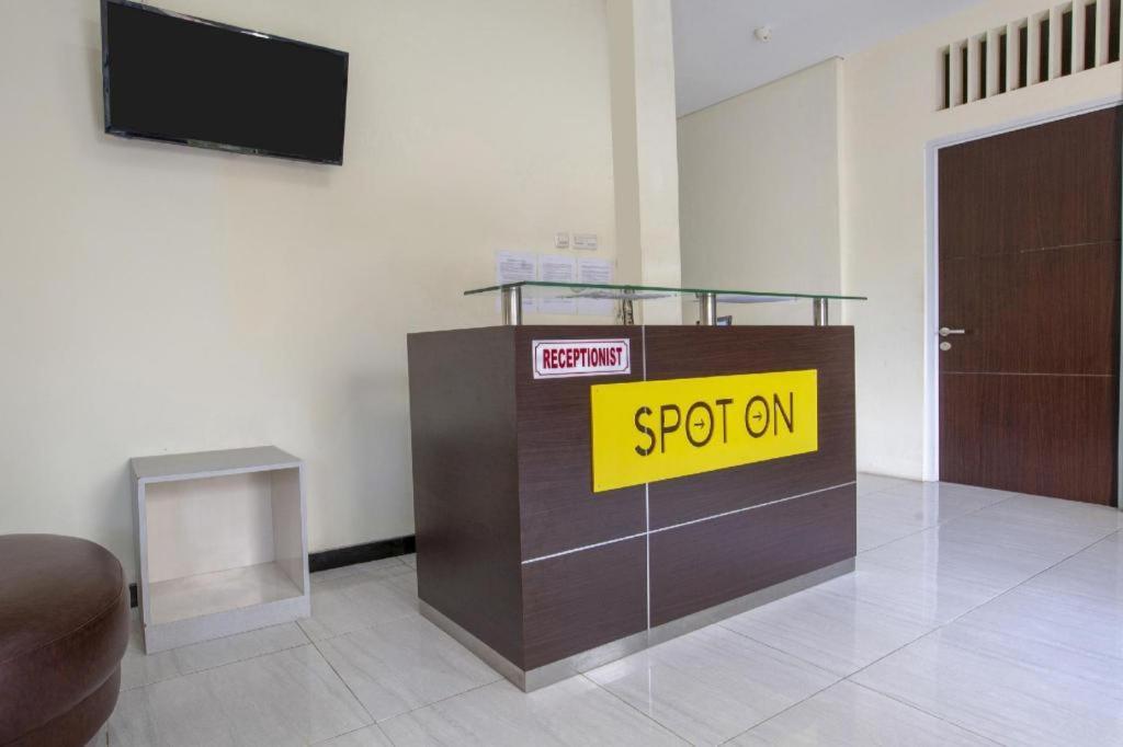 Reddoorz Syariah Near Transmart Mall Palembang Exteriör bild