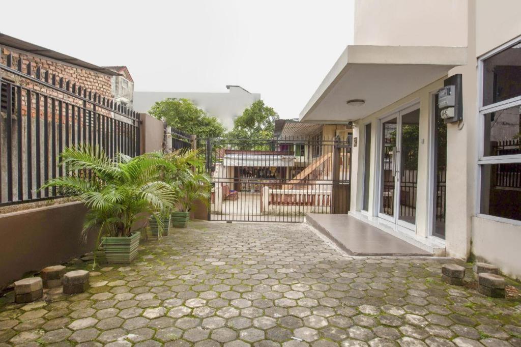 Reddoorz Syariah Near Transmart Mall Palembang Exteriör bild