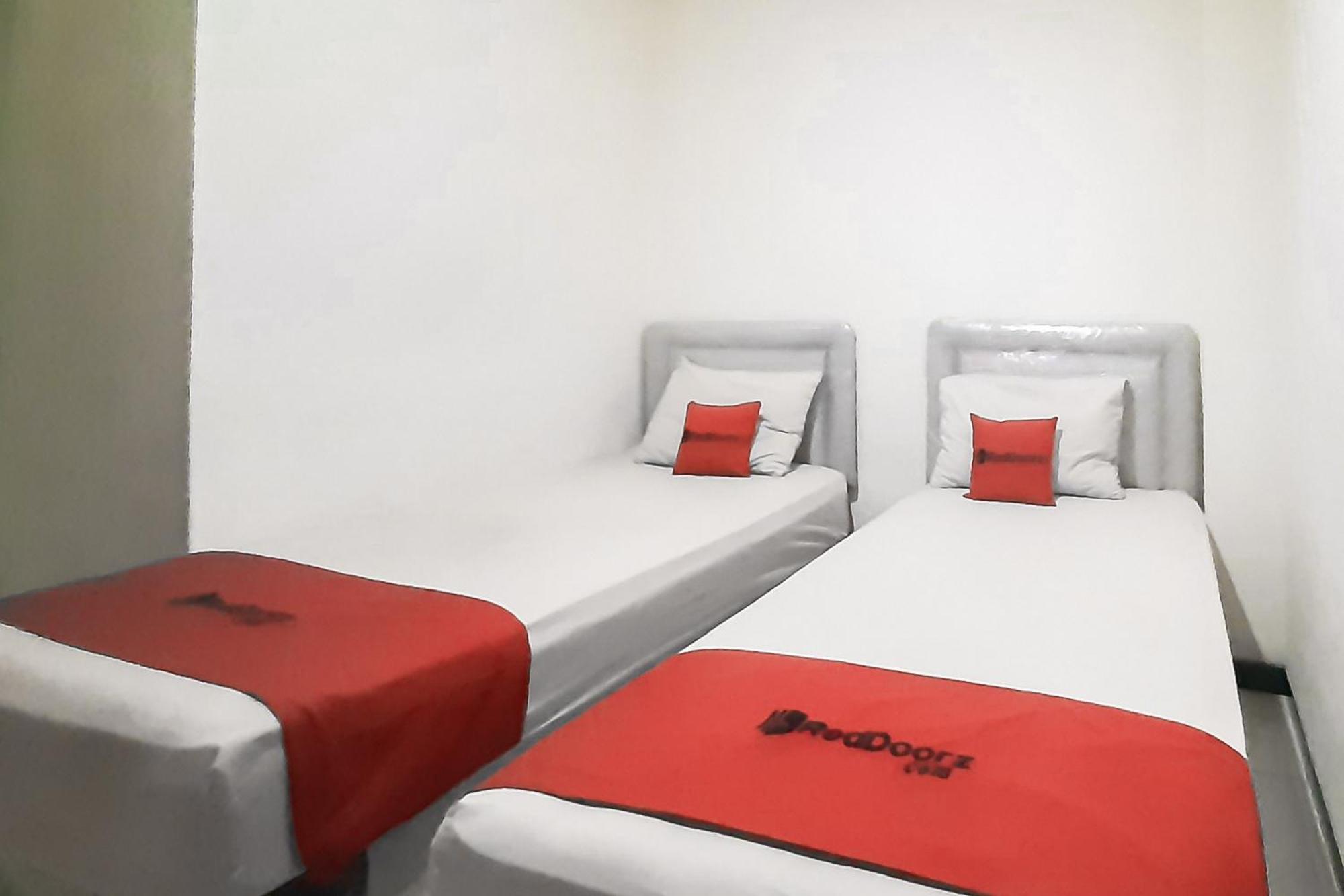 Reddoorz Syariah Near Transmart Mall Palembang Exteriör bild
