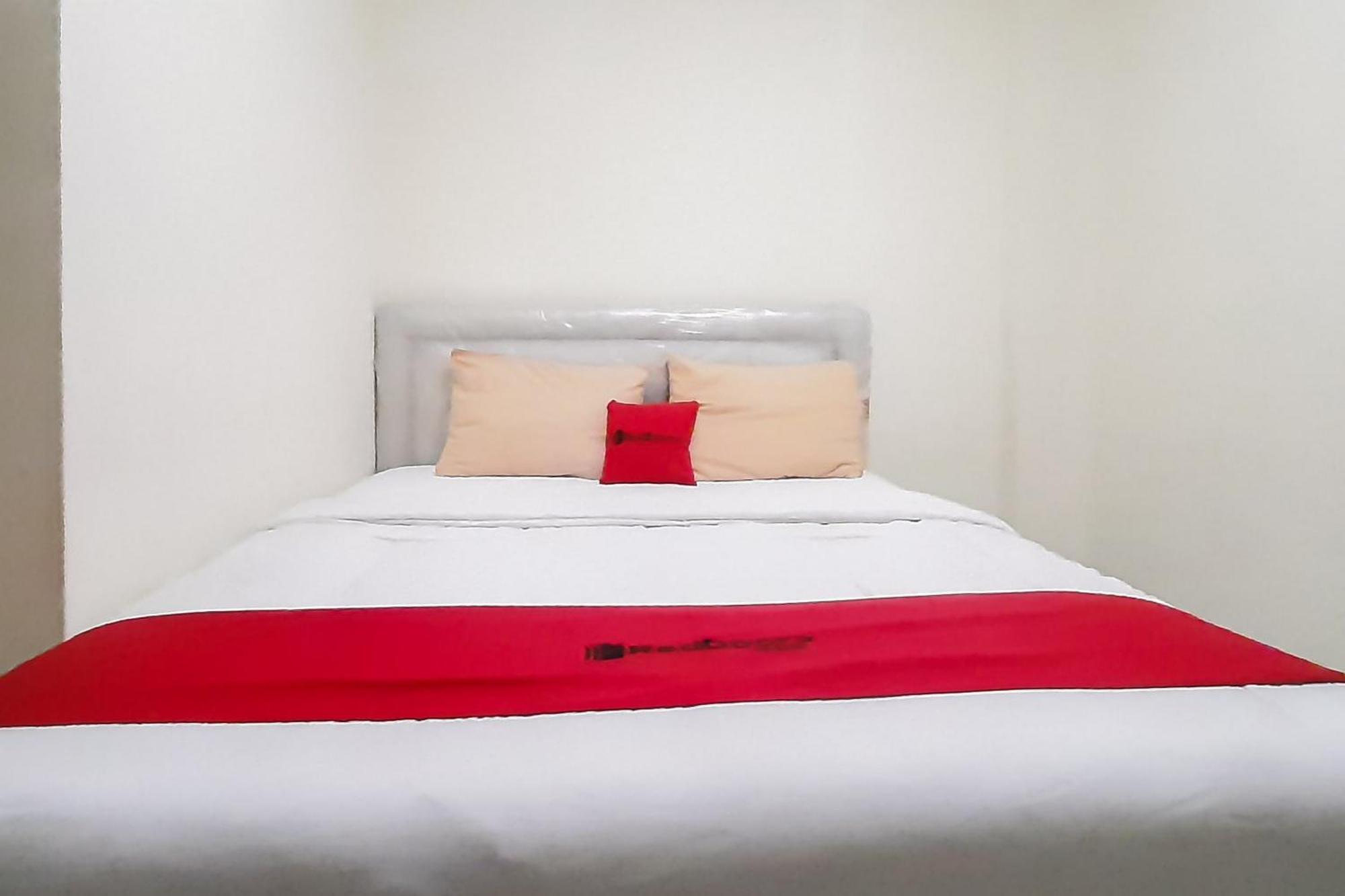 Reddoorz Syariah Near Transmart Mall Palembang Exteriör bild